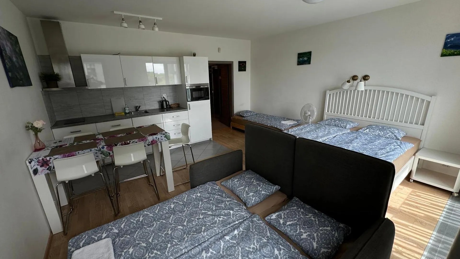 Apartments in Residence Garden Towers Praag
