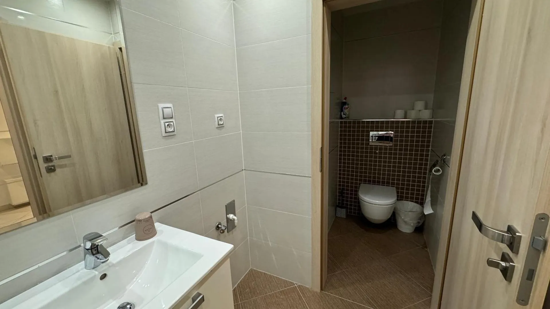Apartments in Residence Garden Towers Praag 0*,