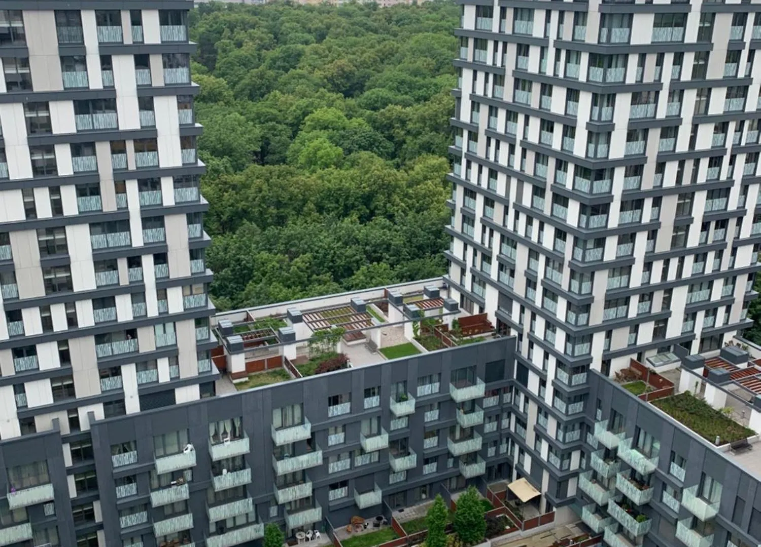 Apartments In Residence Garden Towers Praga
